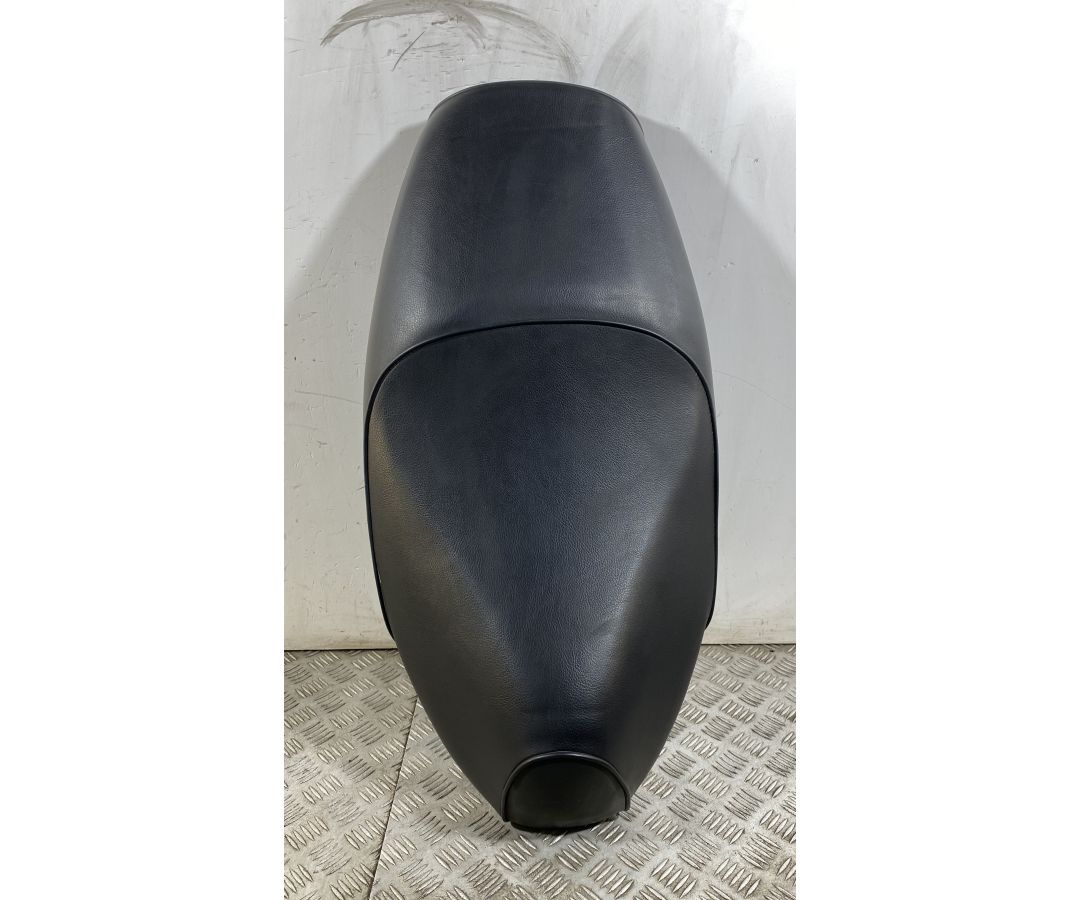 Sella Aprilia Sportcity 125 / 200 / 250 / 300 dal 2004 al 2008 1749217834624 Sella Aprilia Sportcity 125 / 200 / 250 / 300 dal 2004 al 2008 1749217834624
