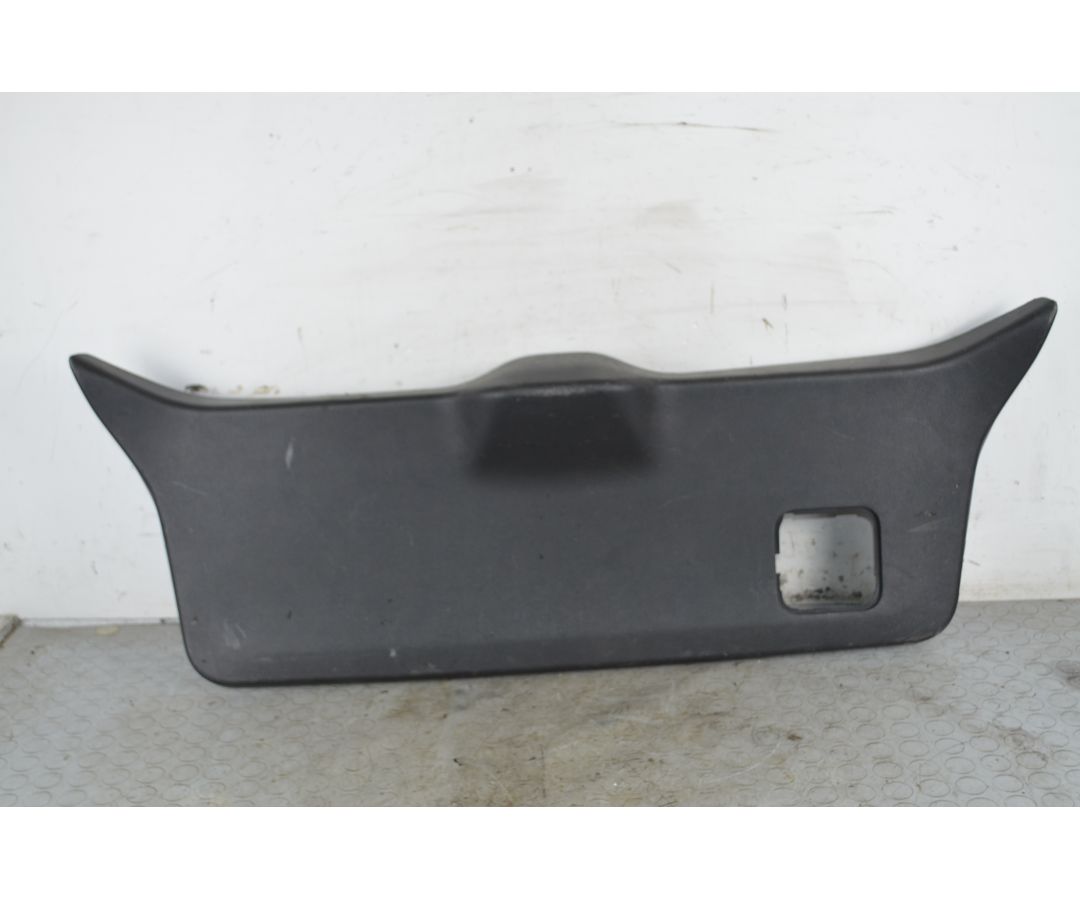 Rivestimento Portellone Posteriore Opel Karl Dal 2015 al 2019 Cod 95395527 1749218873844 Rivestimento Portellone Posteriore Opel Karl Dal 2015 al 2019 Cod 95395527 1749218873844