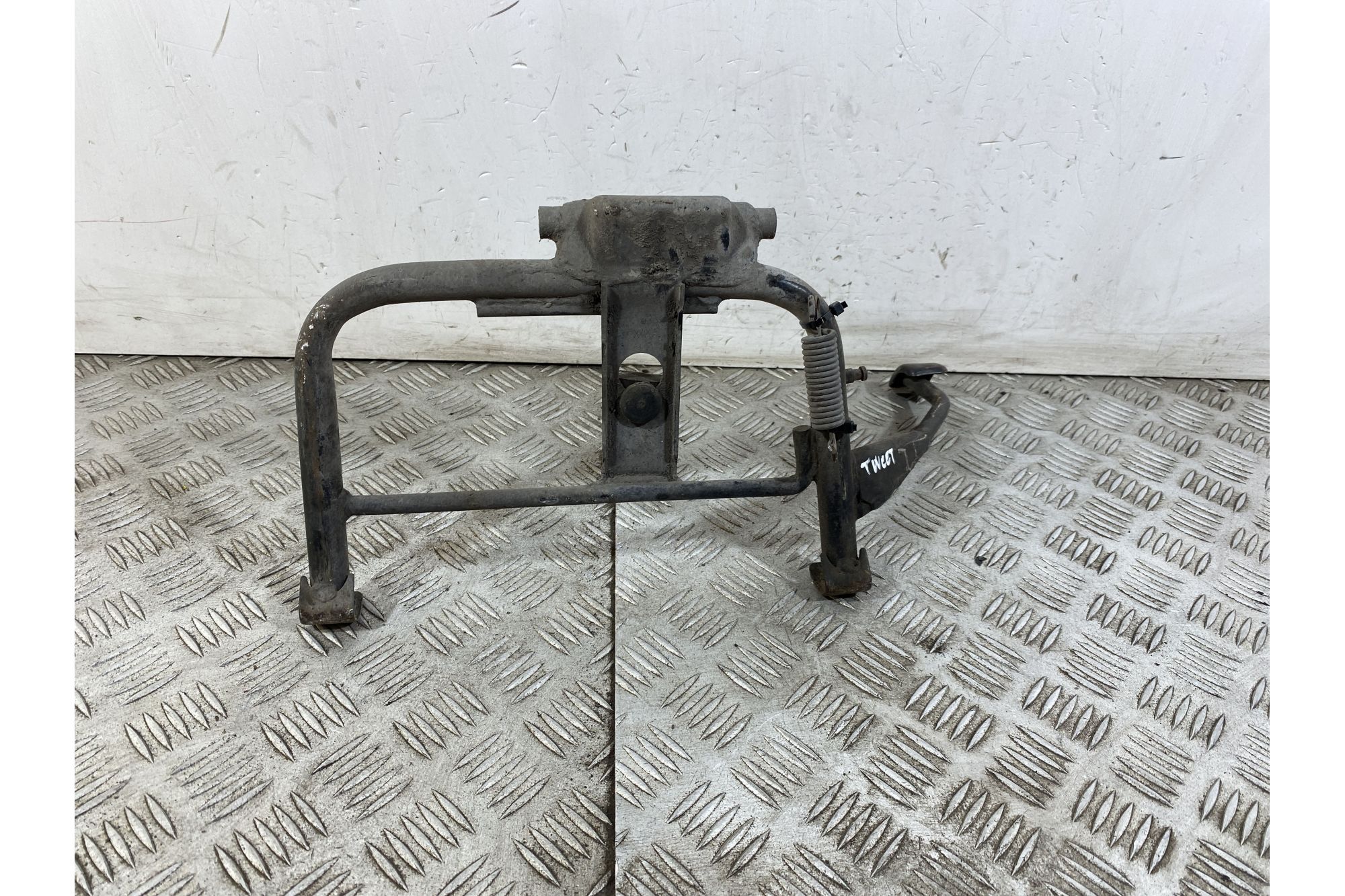 Cavalletto Centrale Peugeot Tweet 125 / 150 dal 2010 al 2017  1749452267935