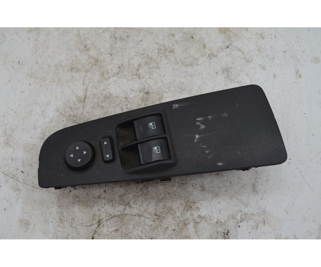 Pulsantiera Alzacristalli Anteriore SX Fiat Grande Punto Dal 2005 al 2008 Cod 73542337 1749458515788 Pulsantiera Alzacristalli Anteriore SX Fiat Grande Punto Dal 2005 al 2008 Cod 73542337 1749458515788