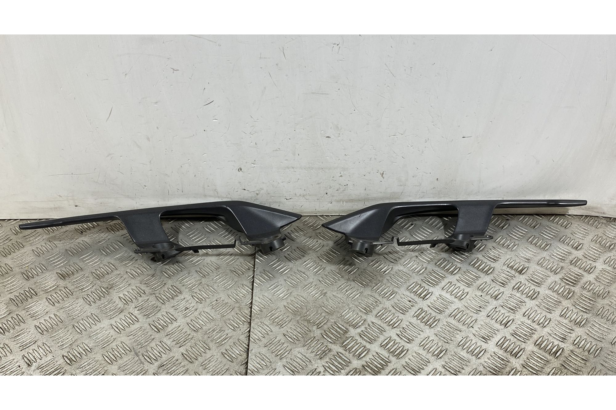 Coppia Maniglie Maniglione Portapacchi Yamaha Xmax X-max 300 dal 2017 al 2020  1749463276155
