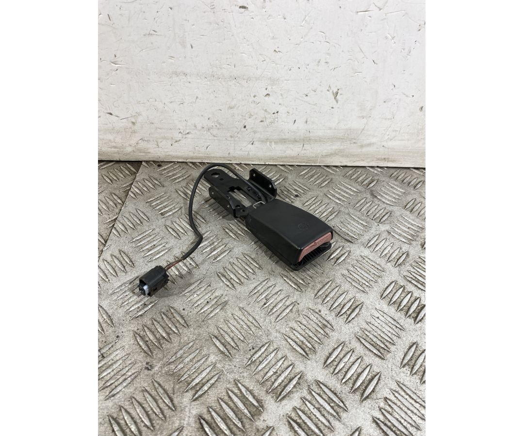 Aggancio Attacco Cintura Di Sicurezza BMW C1 200 dal 2000 al 2004 1749550735220 Aggancio Attacco Cintura Di Sicurezza BMW C1 200 dal 2000 al 2004 1749550735220
