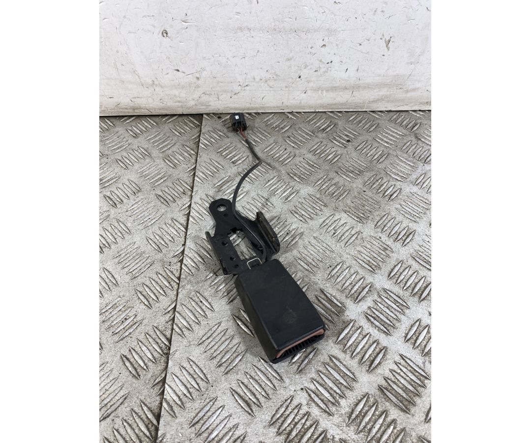 Aggancio Attacco Cintura Di Sicurezza BMW C1 200 dal 2000 al 2004 1749551072812 Aggancio Attacco Cintura Di Sicurezza BMW C1 200 dal 2000 al 2004 1749551072812