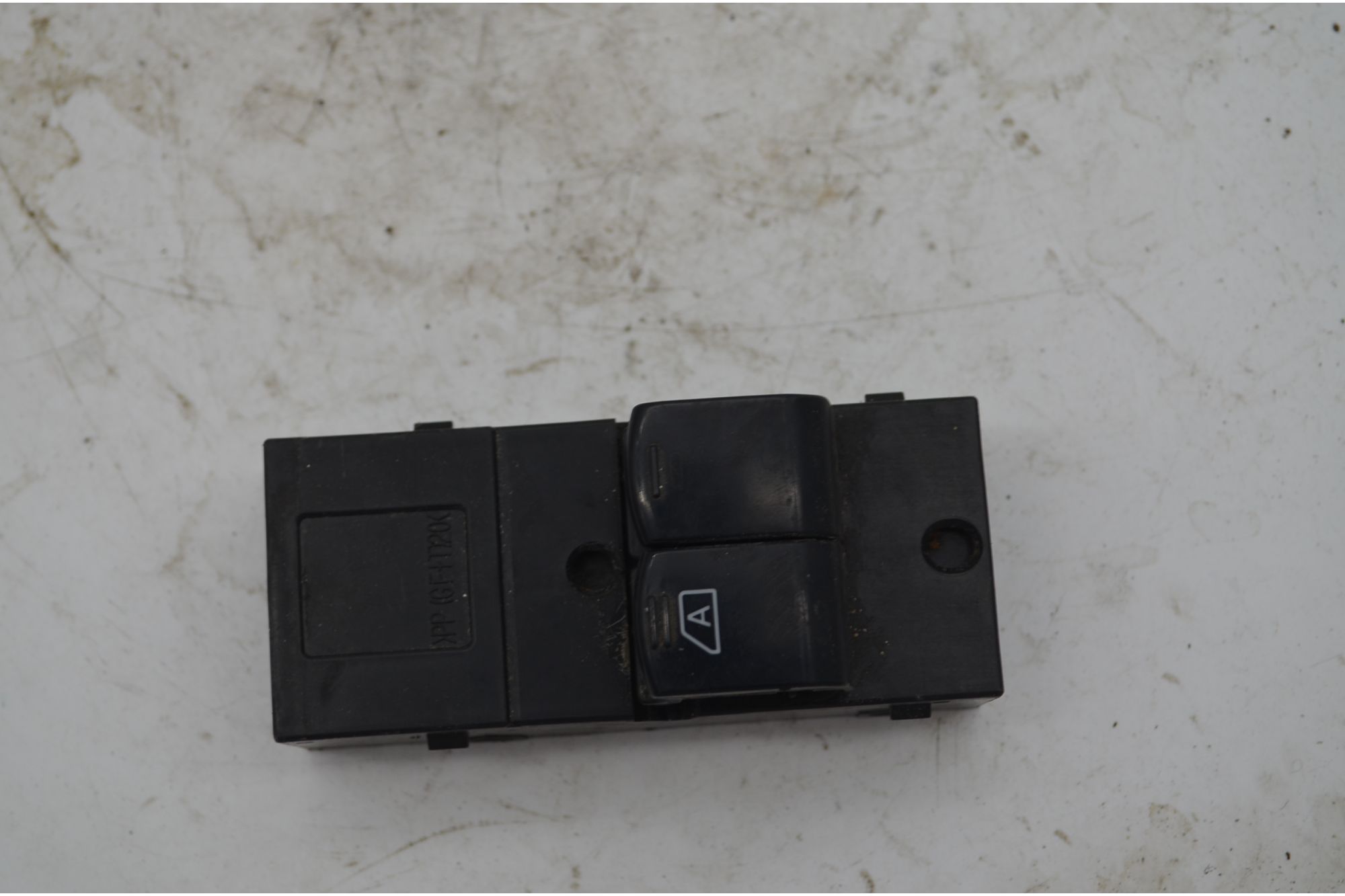 Pulsantiera Alzacristalli Anteriore SX Nissan Micra Dal 2005 al 2007 Cod 25401AX600  1749567293379