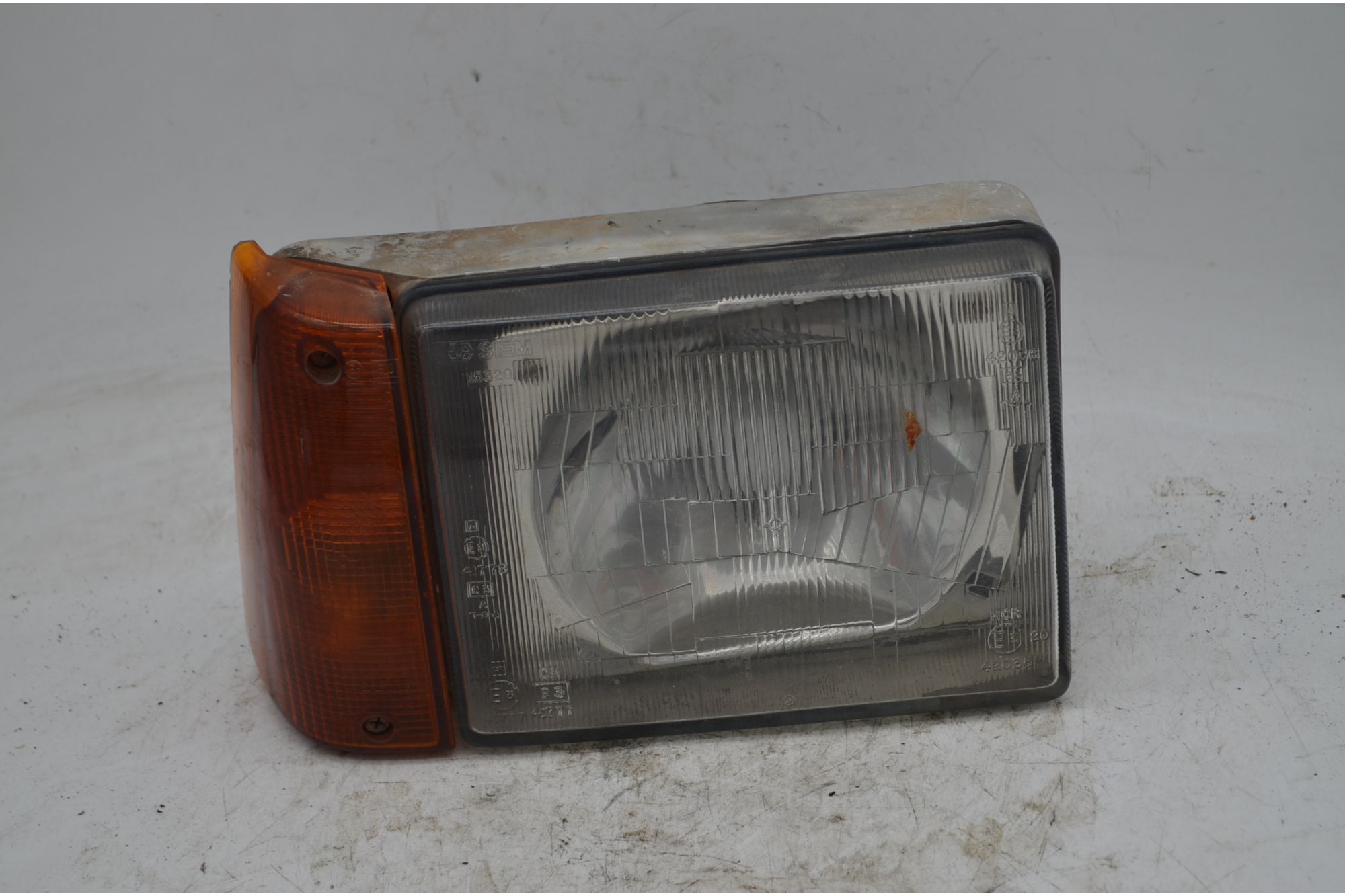 Faro Anteriore DX Fiat Panda  Dal 1986 al 2003 Cod 46421734  1749636630197