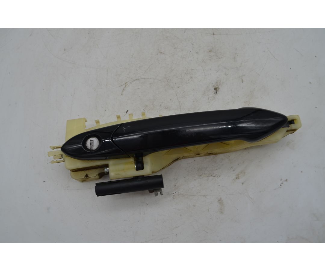 Maniglia Anteriore DX Esterna Opel Karl Dal 2015 al 2019 Cod 42417205 1749730053038 Maniglia Anteriore DX Esterna Opel Karl Dal 2015 al 2019 Cod 42417205 1749730053038