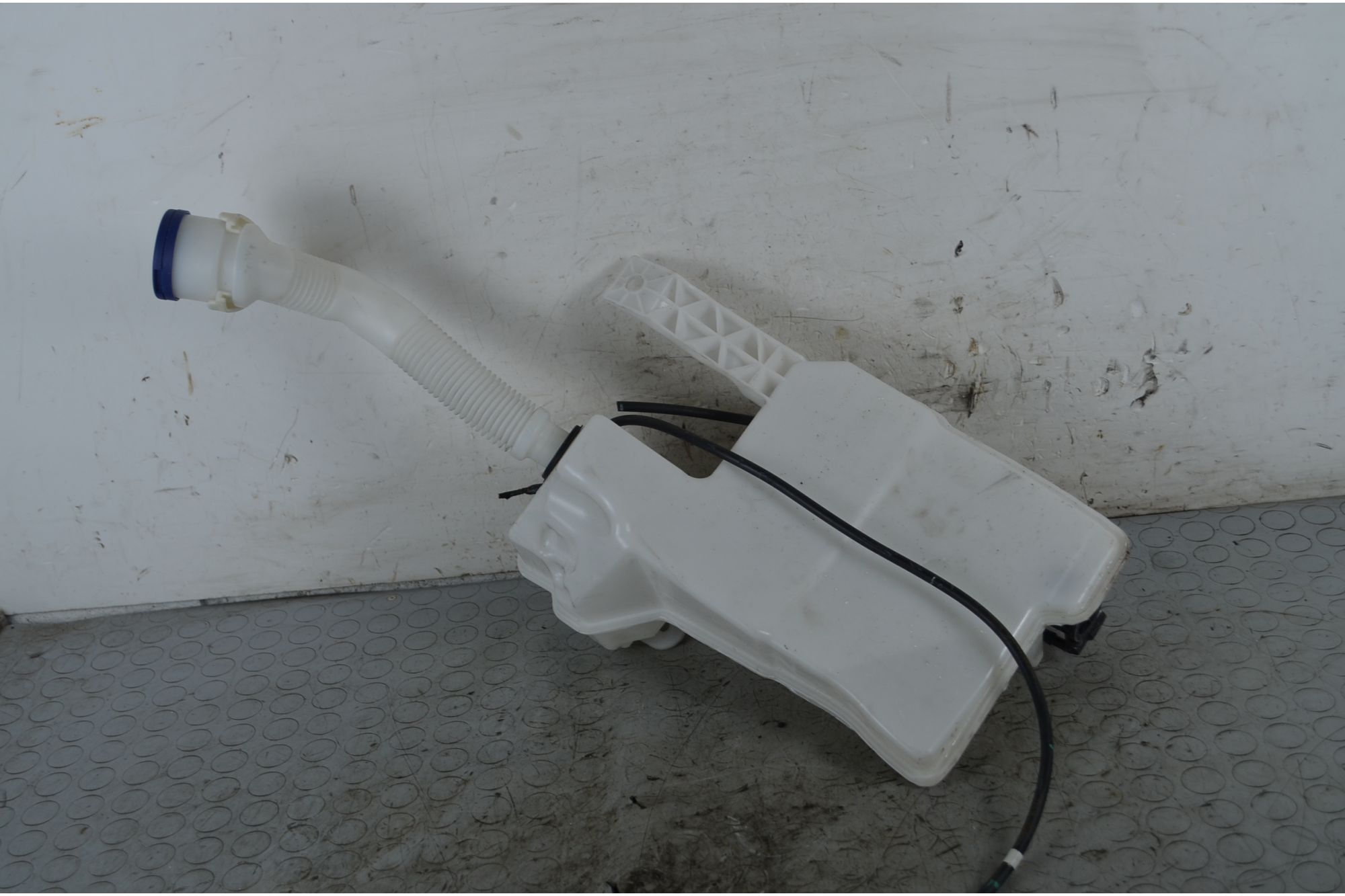 Vaschetta Acqua Tergicristalli  Peugeot 208 Dal 2023 in poi Cod 9836396080  1750058295468