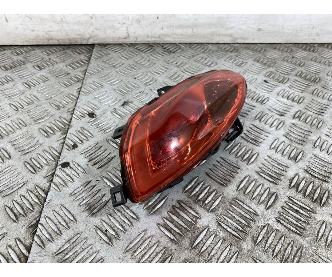 Fanale Stop Posteriore Destro Dx Piaggio Medley 125 Del 2020 1750061106652 Fanale Stop Posteriore Destro Dx Piaggio Medley 125 Del 2020 1750061106652