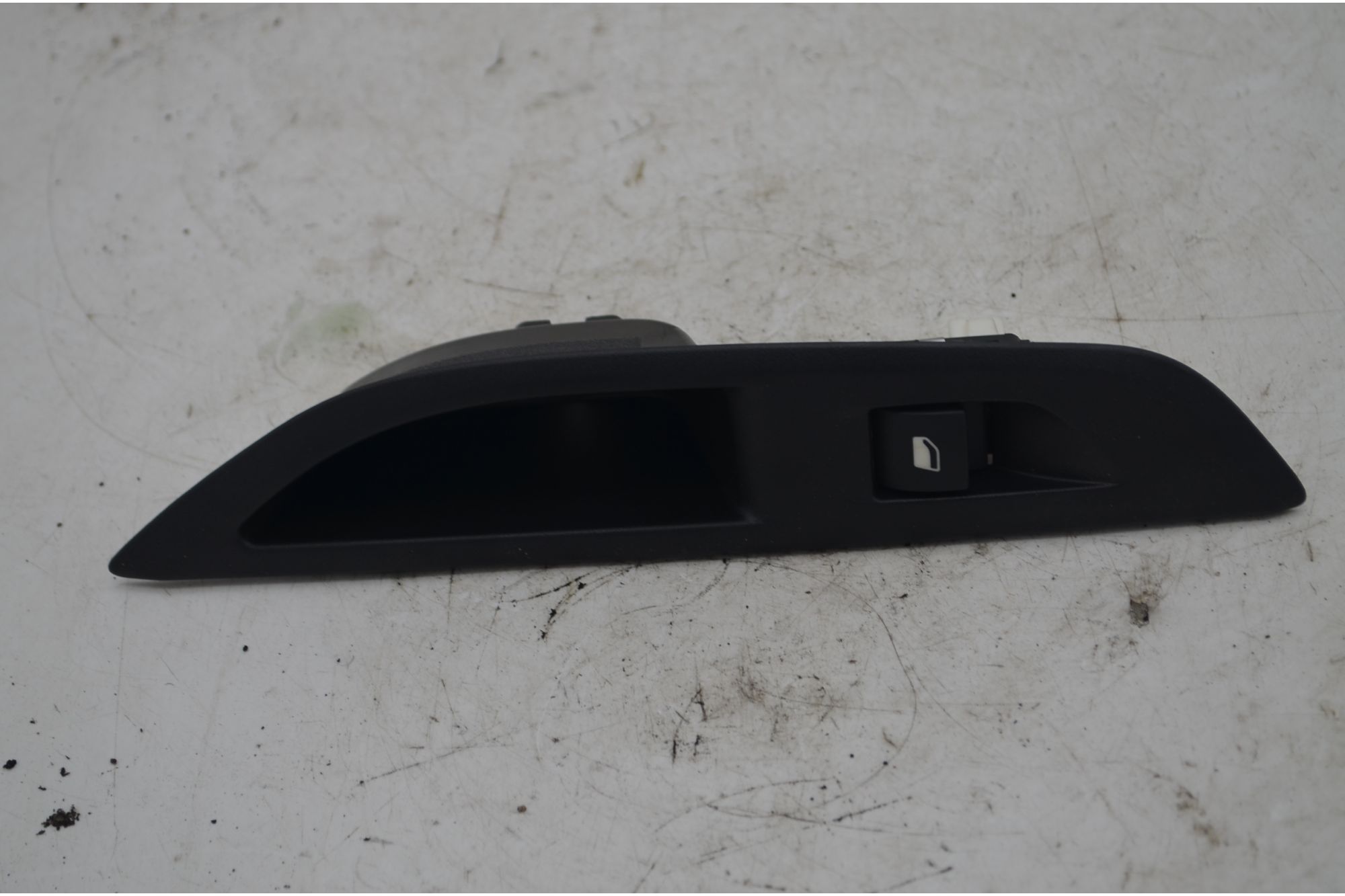 Pulsantiera Alzacristalli Anteriore DX Peugeot 208 Dal 2023 in poi Cod 98044803ZD  1750067765860