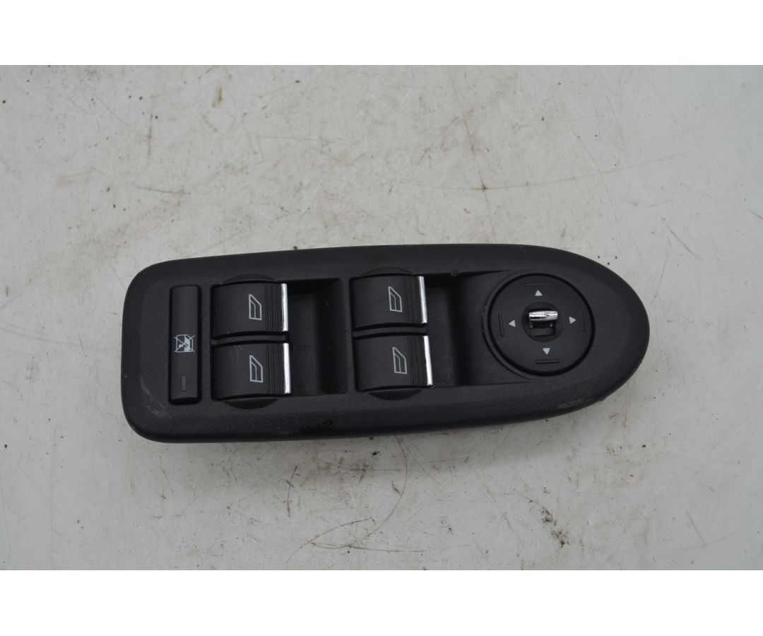 Pulsantiera alzacristalli anteriore SX Ford Ecosport Dal 2014 al 2018 Cod 8M5T14A132AC 1750068677568 Pulsantiera alzacristalli anteriore SX Ford Ecosport Dal 2014 al 2018 Cod 8M5T14A132AC 1750068677568