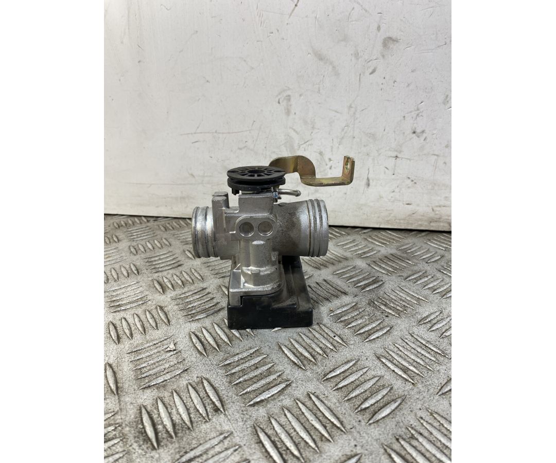 Corpo Farfallato Peugeot Tweet 125 / 150 dal 2017 al 2020 COD 21E-E5B 1750069985099 Corpo Farfallato Peugeot Tweet 125 / 150 dal 2017 al 2020 COD 21E-E5B 1750069985099