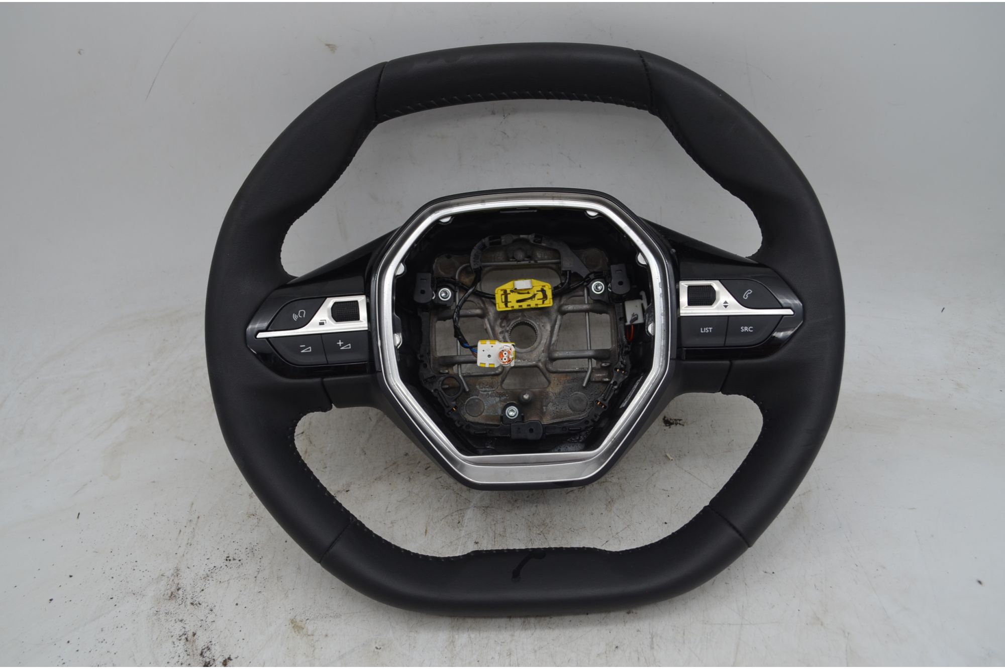 Volante Peugeot 208 Dal 2023 in poi Cod 98255044ZD  1750075616758