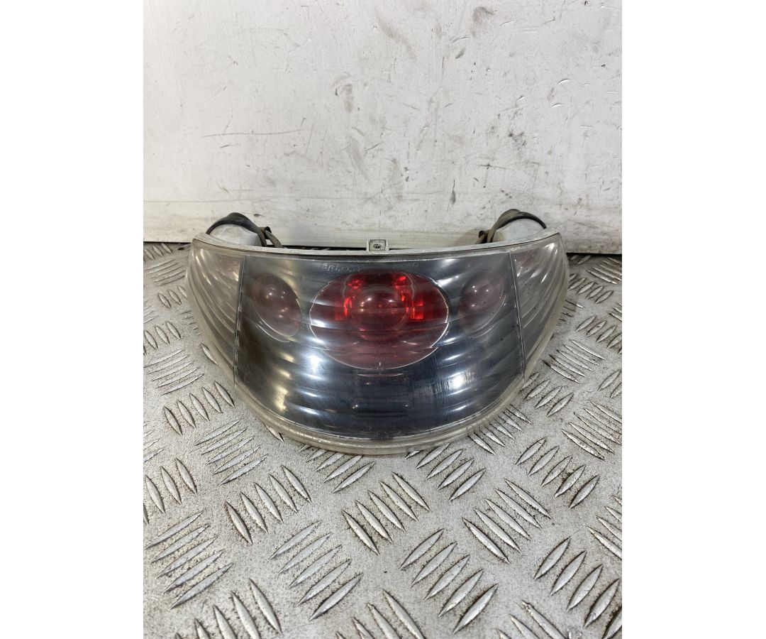 Fanale Stop Posteriore Piaggio Beverly 500 dal 2002 al 2006 1750081134789 Fanale Stop Posteriore Piaggio Beverly 500 dal 2002 al 2006 1750081134789
