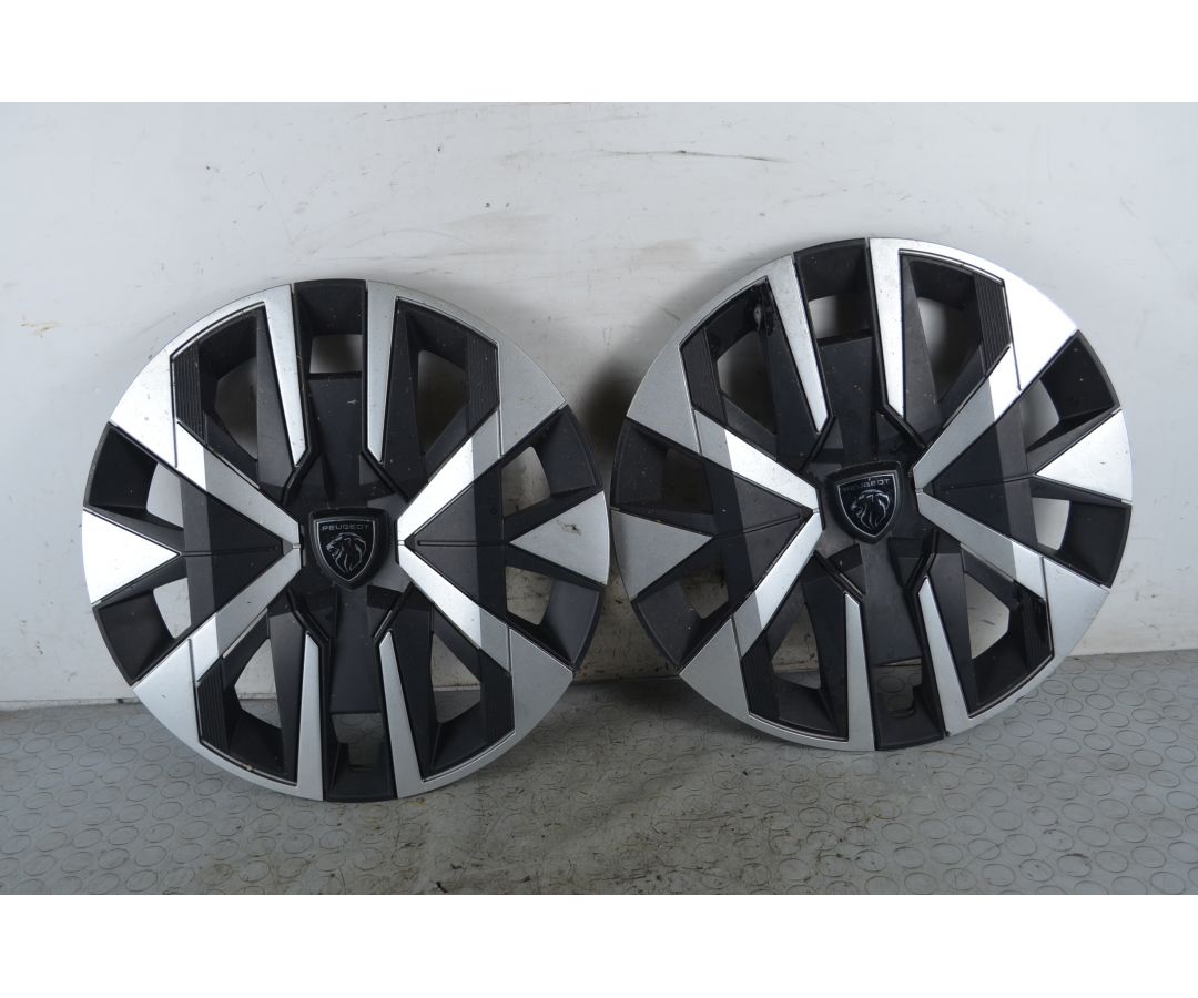 Coppia di borchie Peugeot 208 Dal 2023 in poi Cod 9851849880 1750086093289 Coppia di borchie Peugeot 208 Dal 2023 in poi Cod 9851849880 1750086093289