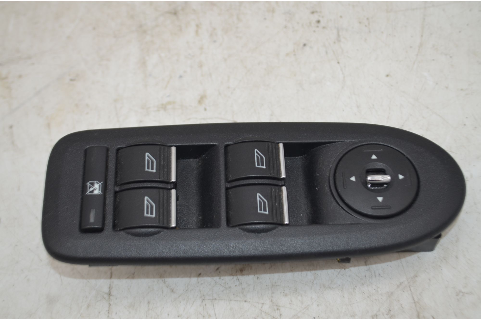 Pulsantiera alzacristalli anteriore SX Ford Kuga Dal 2008 al 2013 Cod 8M5T14A132AC  1750087418913