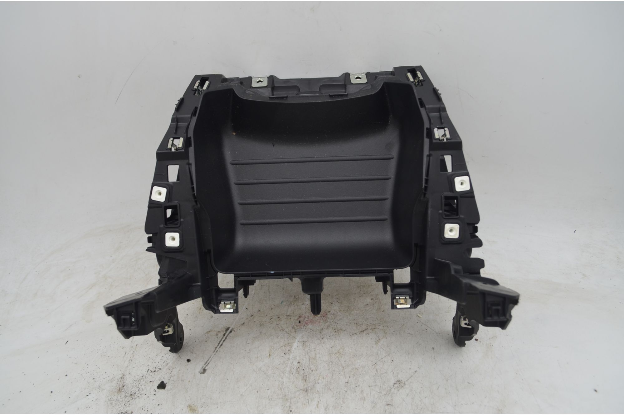 Rivestimento Console Centrale Peugeot 208 Dal 2023 in poi Cod 9852885080  1750144239000