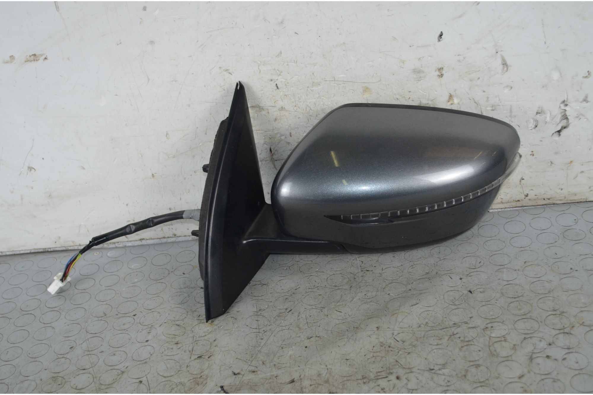Specchietto retrovisore esterno SX Nissan Qashqai J11 Dal 2014 al 2018 Cod 038139  1750145784868