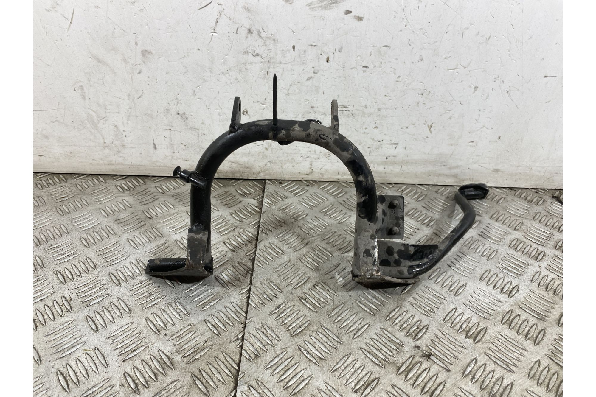 Cavalletto Centrale Piaggio Medley 125 Del 2020  1750149934153