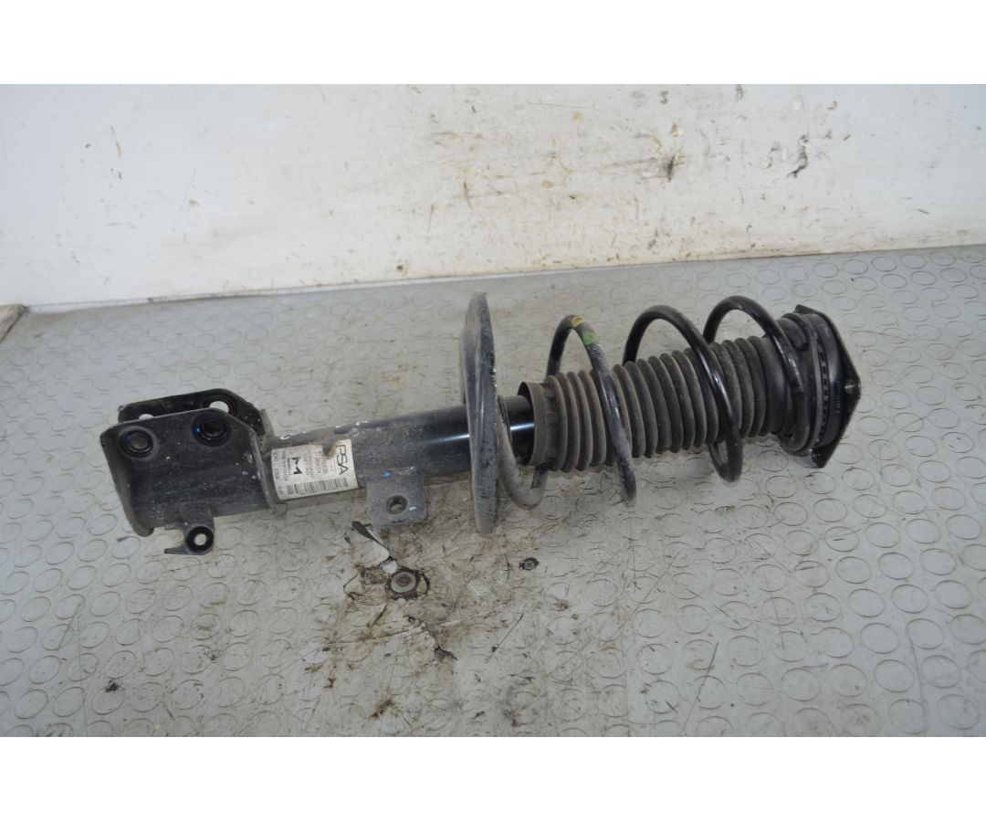Ammortizzatore Anteriore DX Peugeot 208 Dal 2023 in poi Cod 9836034280 1750151027973 Ammortizzatore Anteriore DX Peugeot 208 Dal 2023 in poi Cod 9836034280 1750151027973
