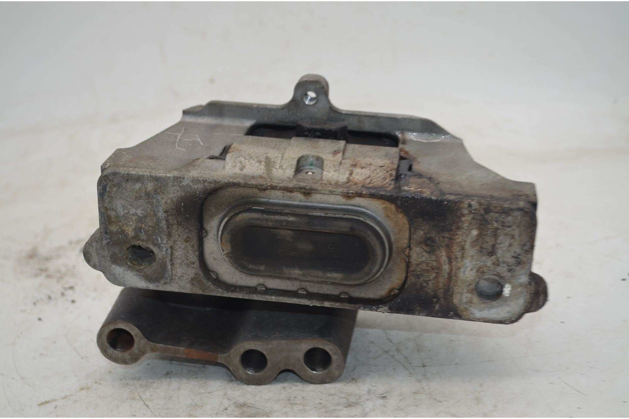 Supporto motore DX Fiat Freemont Dal 2011 al 2015 Cod p04766549ad  1750250494973
