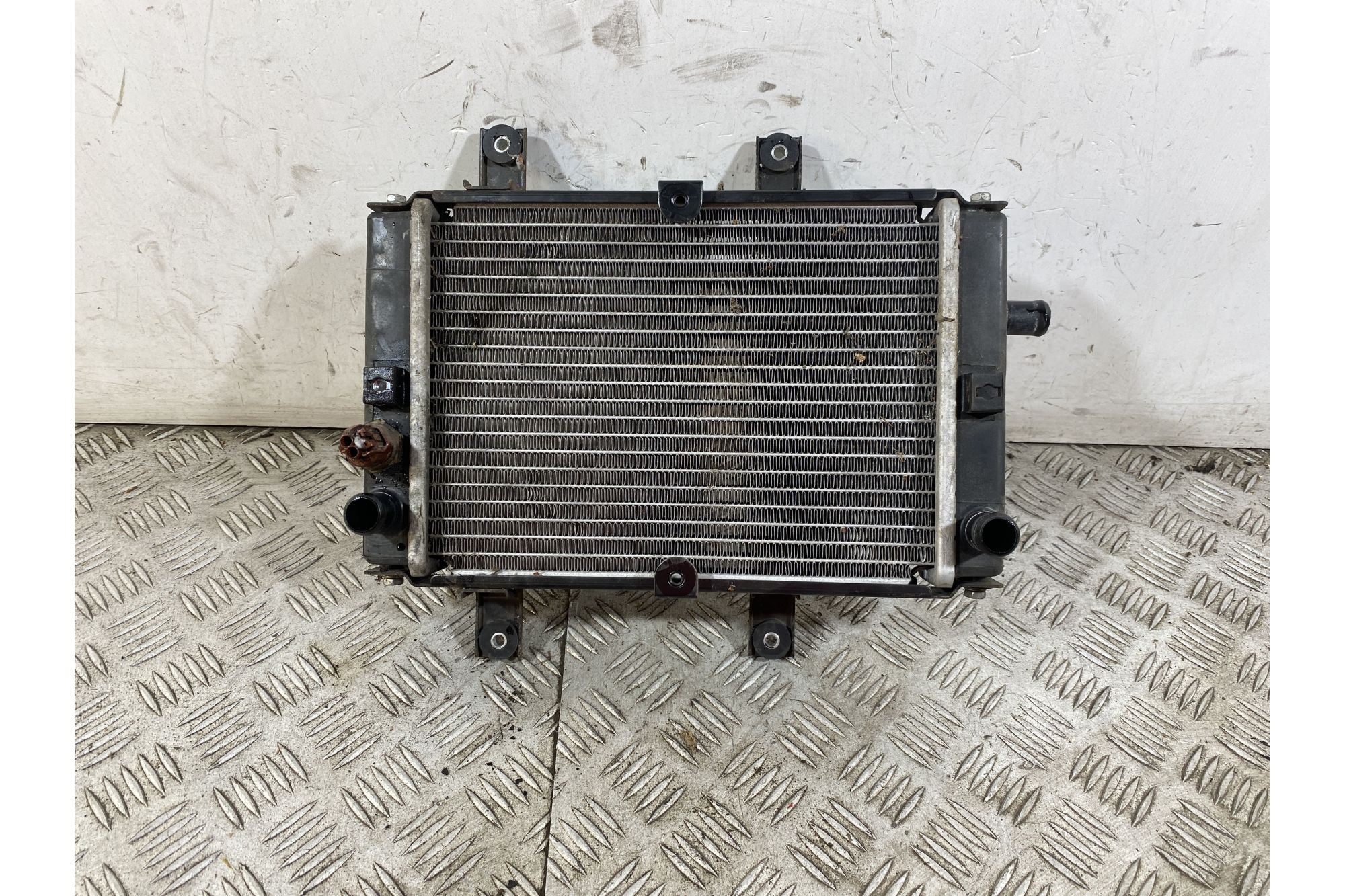 Radiatore Sym Joymax 300 Dal 2012 al 2018  1750258773759
