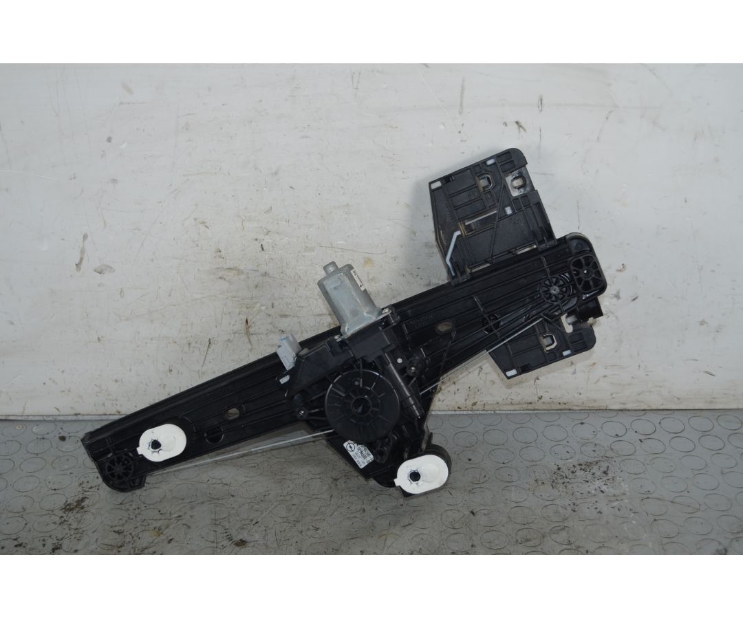 Motorino Alzacristalli Anteriore SX Peugeot 208 Dal 2023 in poi Cod 9829045980-00 1750314876363 Motorino Alzacristalli Anteriore SX Peugeot 208 Dal 2023 in poi Cod 9829045980-00 1750314876363