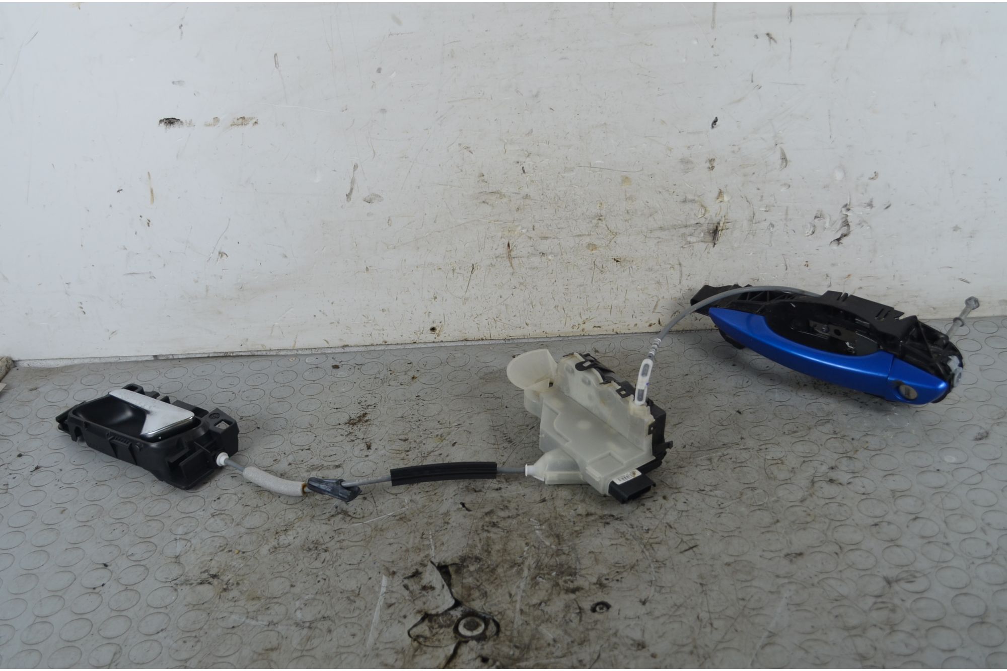 Maniglia Interna Anteriore SX + Maniglia Esterna Peugeot 208 Dal 2023 in poi Cod A006AB01  1750315309822