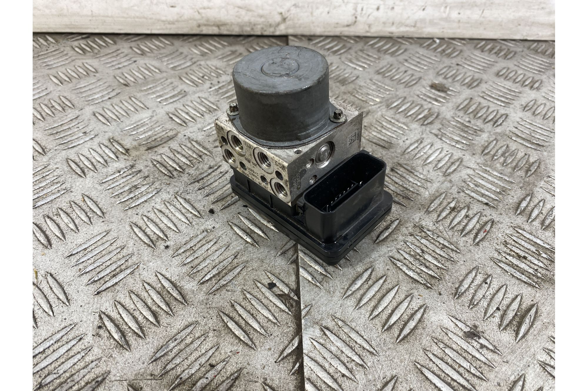Pompa ABS Sym Joymax 300 Dal 2012 al 2018 Cod 38730-L3G-0000 160615  1750319272122