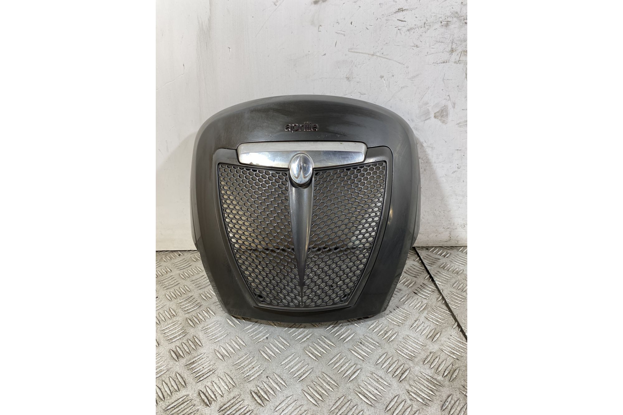Carena Scudetto Anteriore Aprilia Scarabeo Light 125 / 200 dal 2007 al 2013  1750319669502