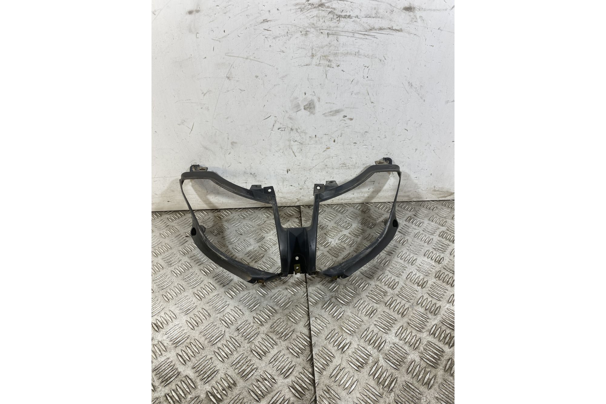 Carena Cornice Portafaro Adiva AD 3 300 Del 2020  1750344303099