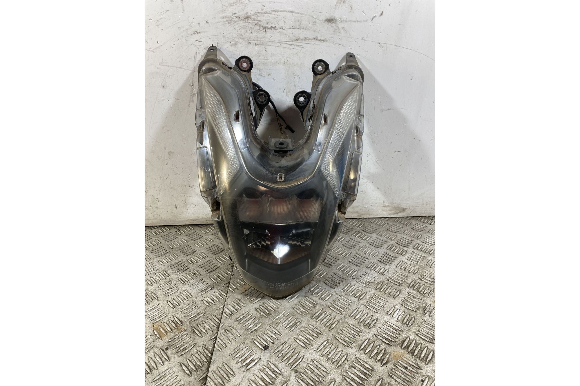 Faro Fanale Anteriore Yamaha Tricity 125 dal 2014 al 2020  1750676014496