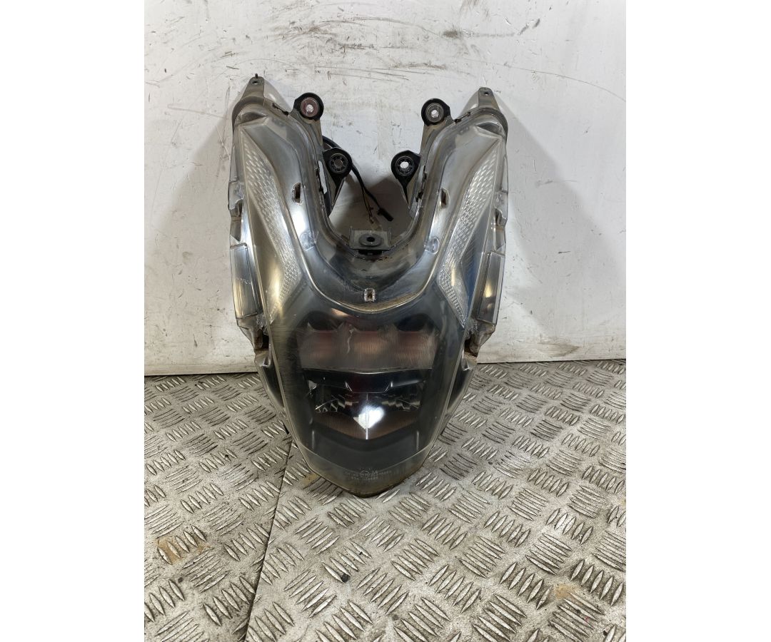 Faro Fanale Anteriore Yamaha Tricity 125 dal 2014 al 2020 1750676014496 Faro Fanale Anteriore Yamaha Tricity 125 dal 2014 al 2020 1750676014496