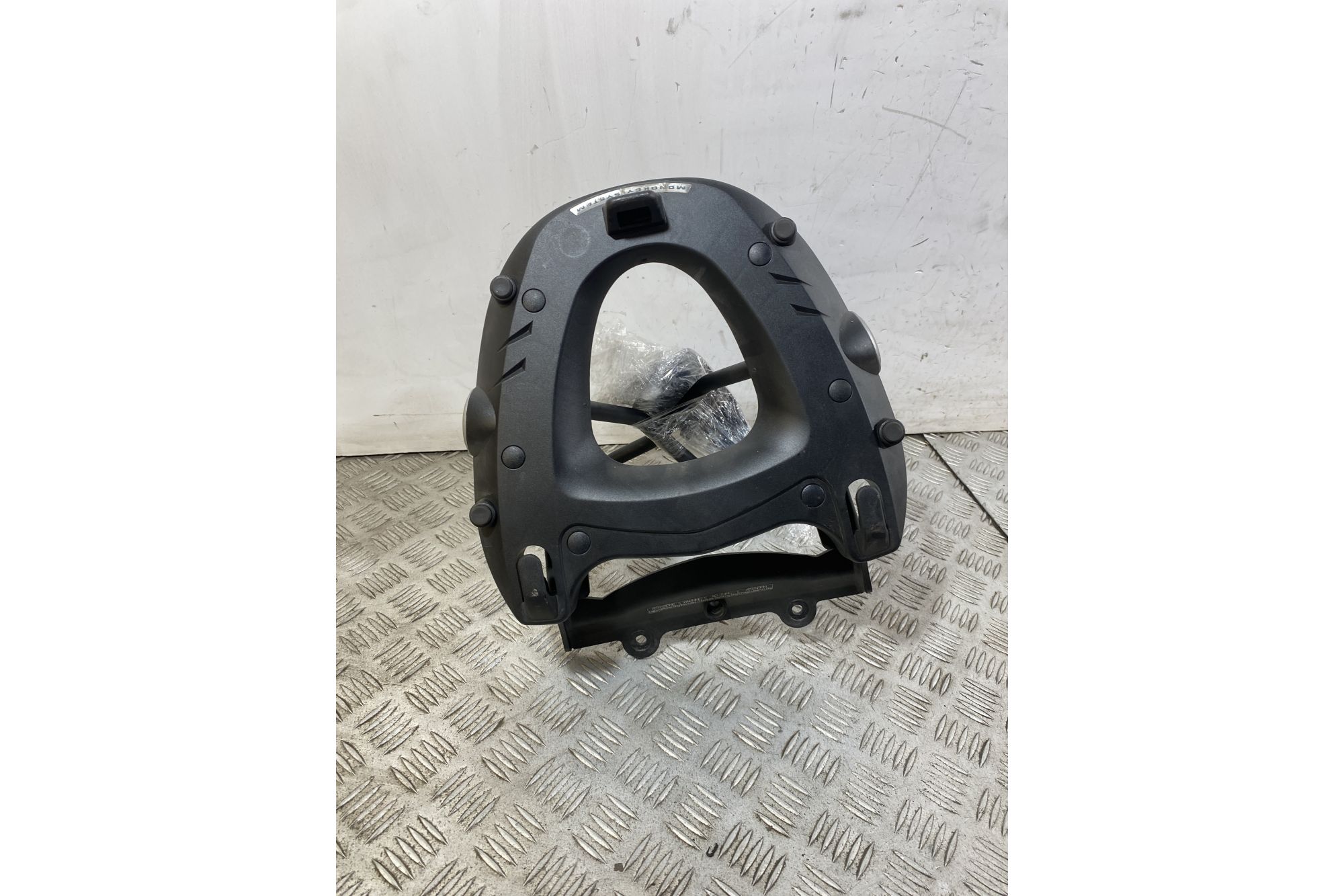 Maniglione Portapacchi Suzuki GSR 600 dal 2006 al 2011  1750687659396