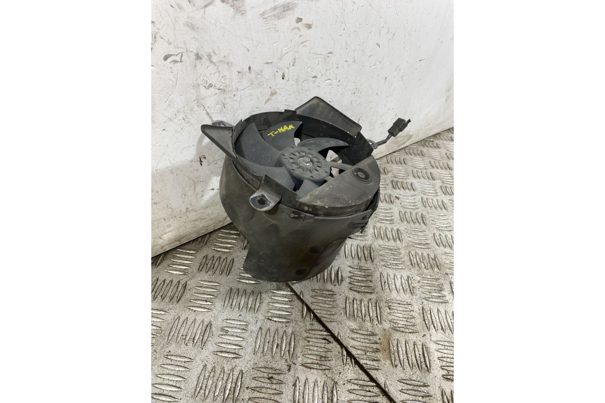 Elettroventola Radiatore Yamaha Tmax T-Max 500 dal 2004 al 2007  1750752170511