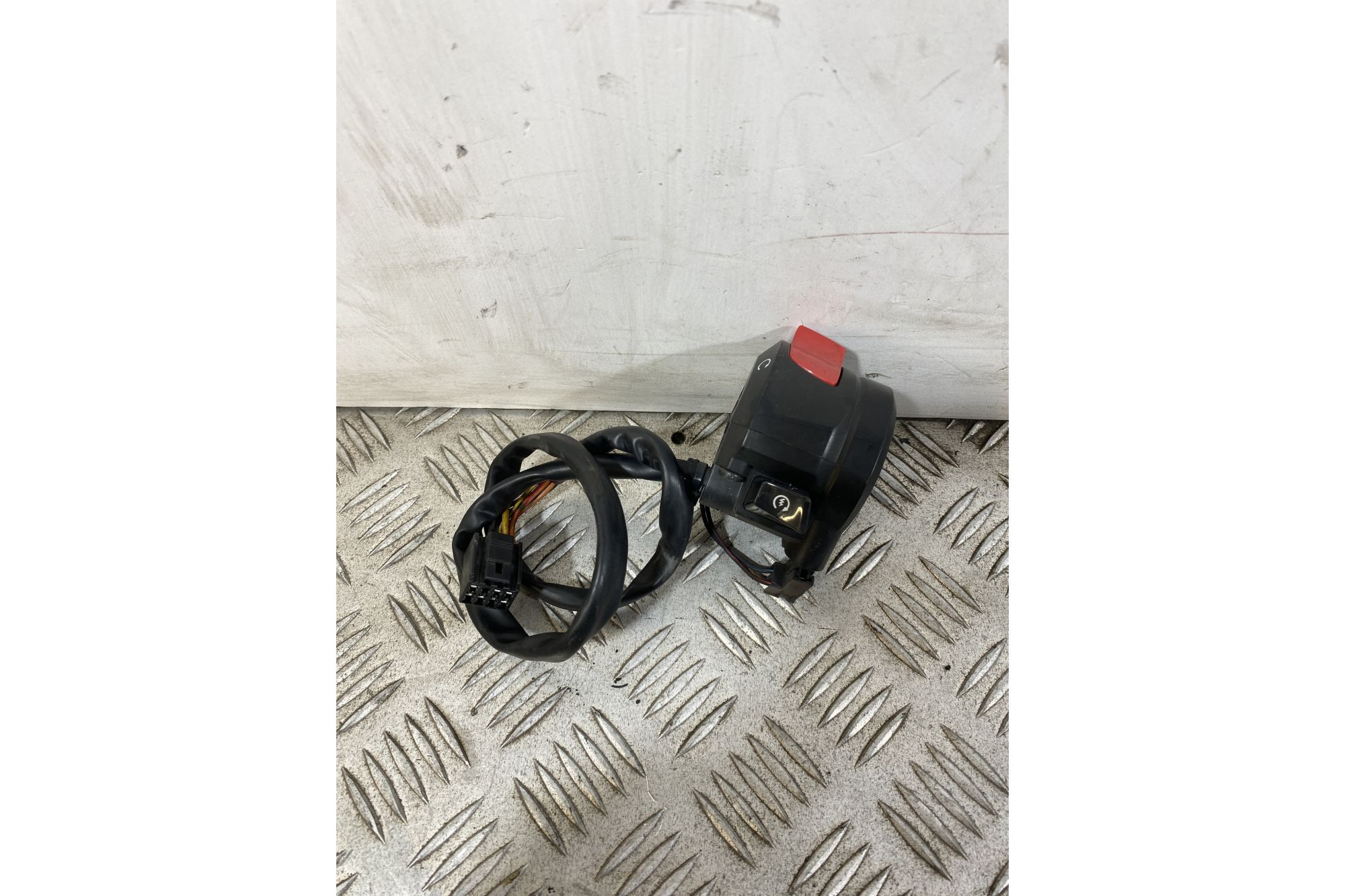 Commutatore Devio Luci Destro DX Suzuki GSR 600 dal 2006 al 2011  1750754426739