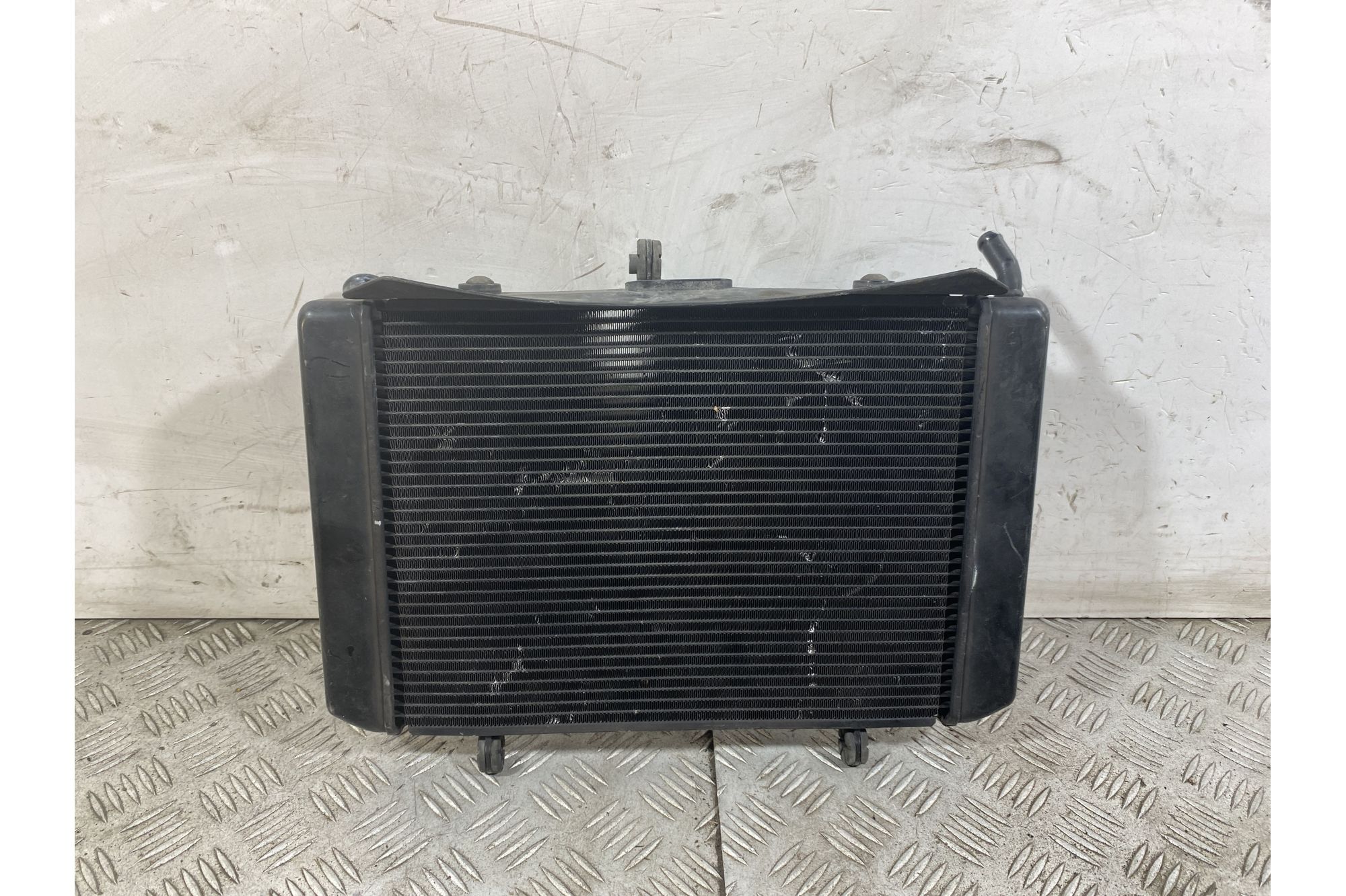 Radiatore Suzuki GSR 600 dal 2006 al 2011  1751012514014