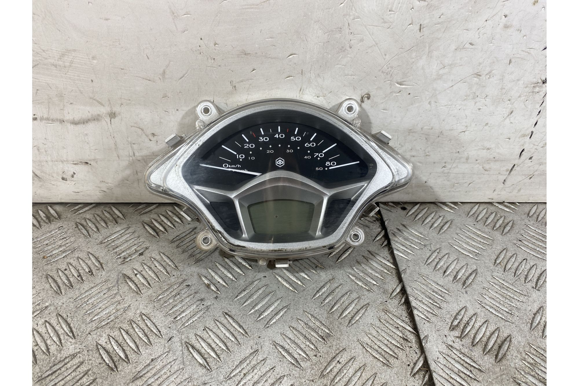 Strumentazione Contachilometri Piaggio Liberty 125 I-Get dal 2016 al 2019  1751013262327