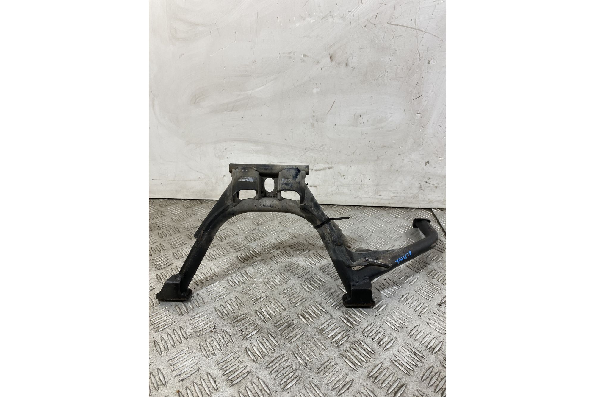 Cavalletto Centrale Yamaha Tricity 125 dal 2014 al 2020  1751017275361