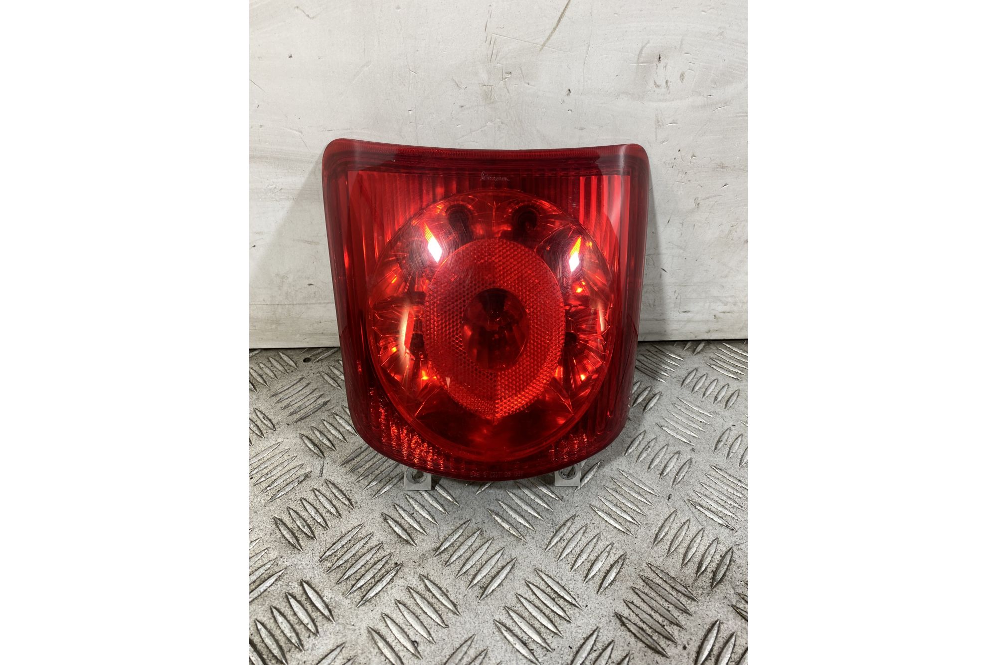Fanale Stop Posteriore Piaggio Vespa GT 200 L Dal 2003 al 2006  1751017742436
