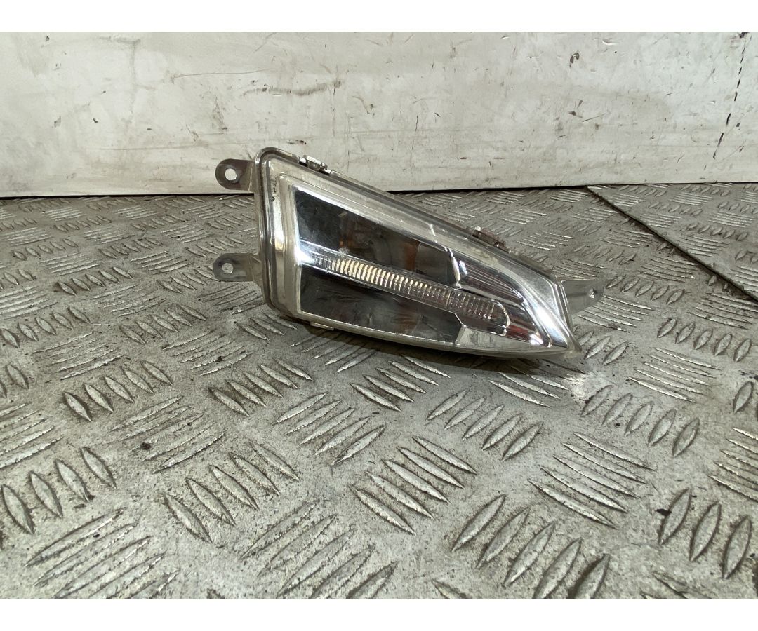 Freccia Anteriore Destra Dx Piaggio Liberty 125 I-Get dal 2016 al 2019 1751021076381 Freccia Anteriore Destra Dx Piaggio Liberty 125 I-Get dal 2016 al 2019 1751021076381