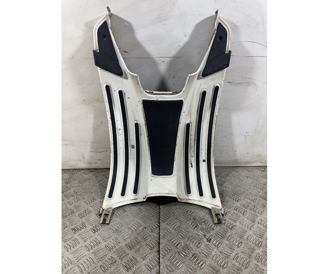 Carena Pedana Poggiapiedi Piaggio Vespa S 50 dal 2007 al 2012 1751270311363 Carena Pedana Poggiapiedi Piaggio Vespa S 50 dal 2007 al 2012 1751270311363