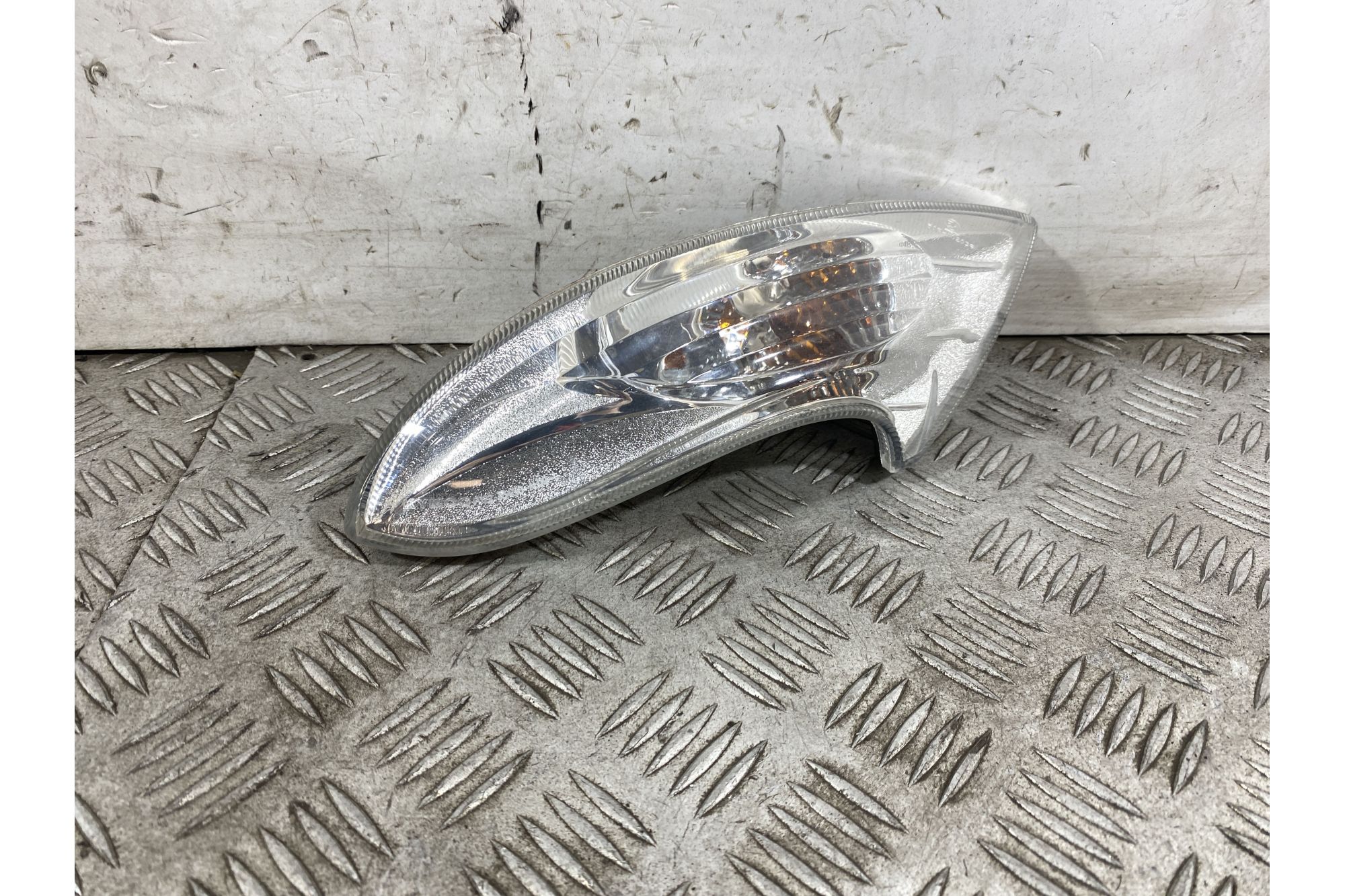 Freccia Anteriore Sinistra Sx Kymco People One 125 / 150 Dal 2016 al 2018  1751354717210