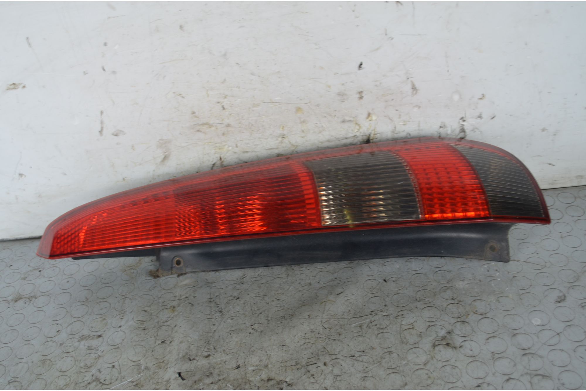 Fanale Stop Posteriore DX Ford Fiesta V Dal 2002 al 2008 Cod 1324563  1751363623885