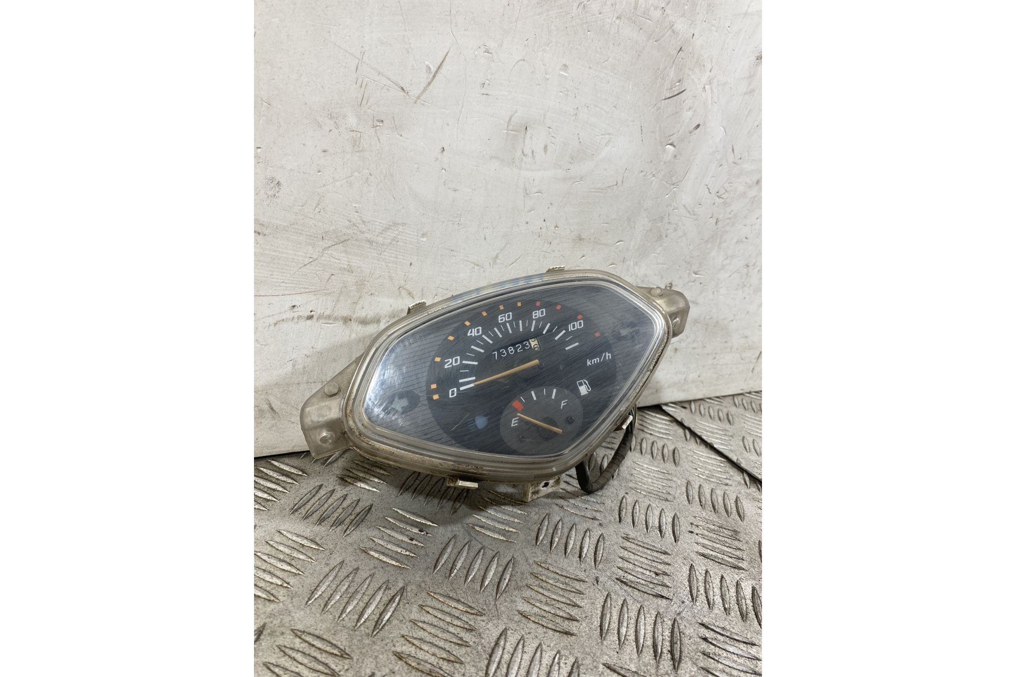 Strumentazione Contachilometri Honda Lead 100 dal 2003 al 2011 KM 73823  1751366791994