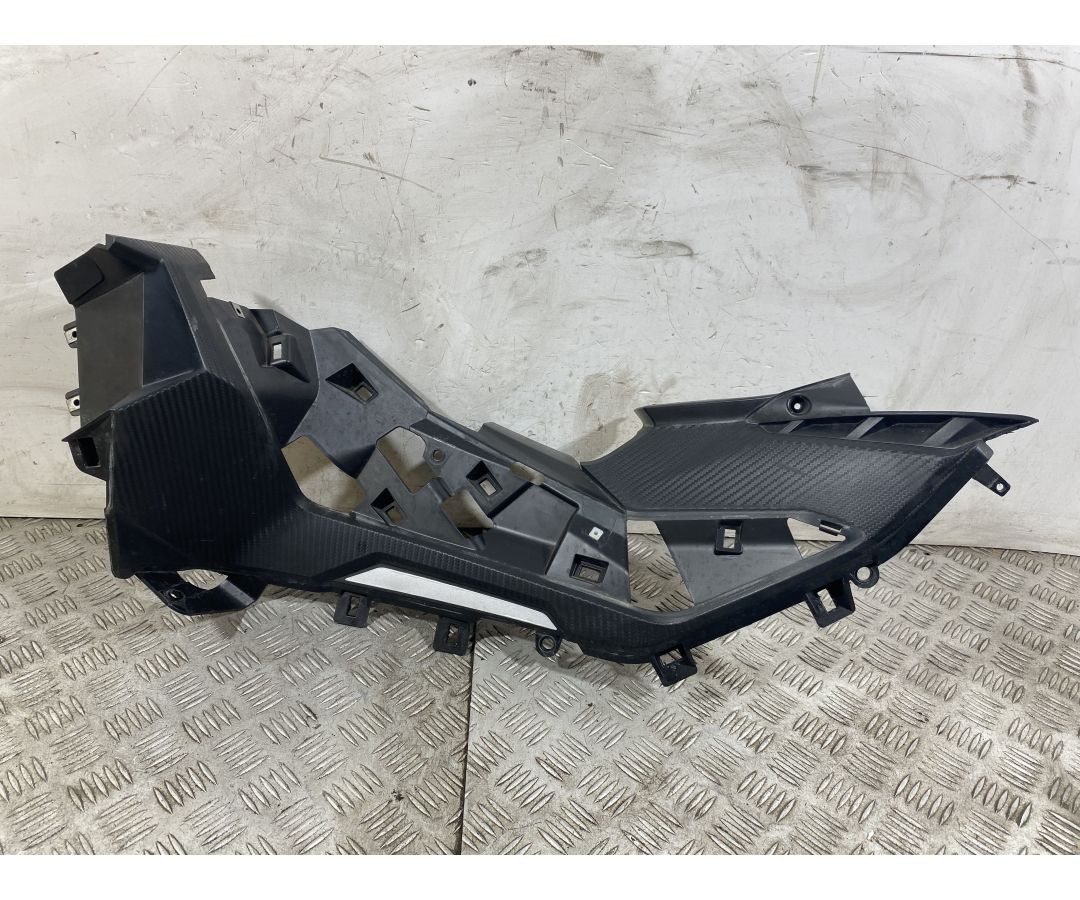 Carena Tunnel Centrale Sinistro Sx Aprilia SR GT 125 Dal 2022 al 2025 1751545927749 Carena Tunnel Centrale Sinistro Sx Aprilia SR GT 125 Dal 2022 al 2025 1751545927749
