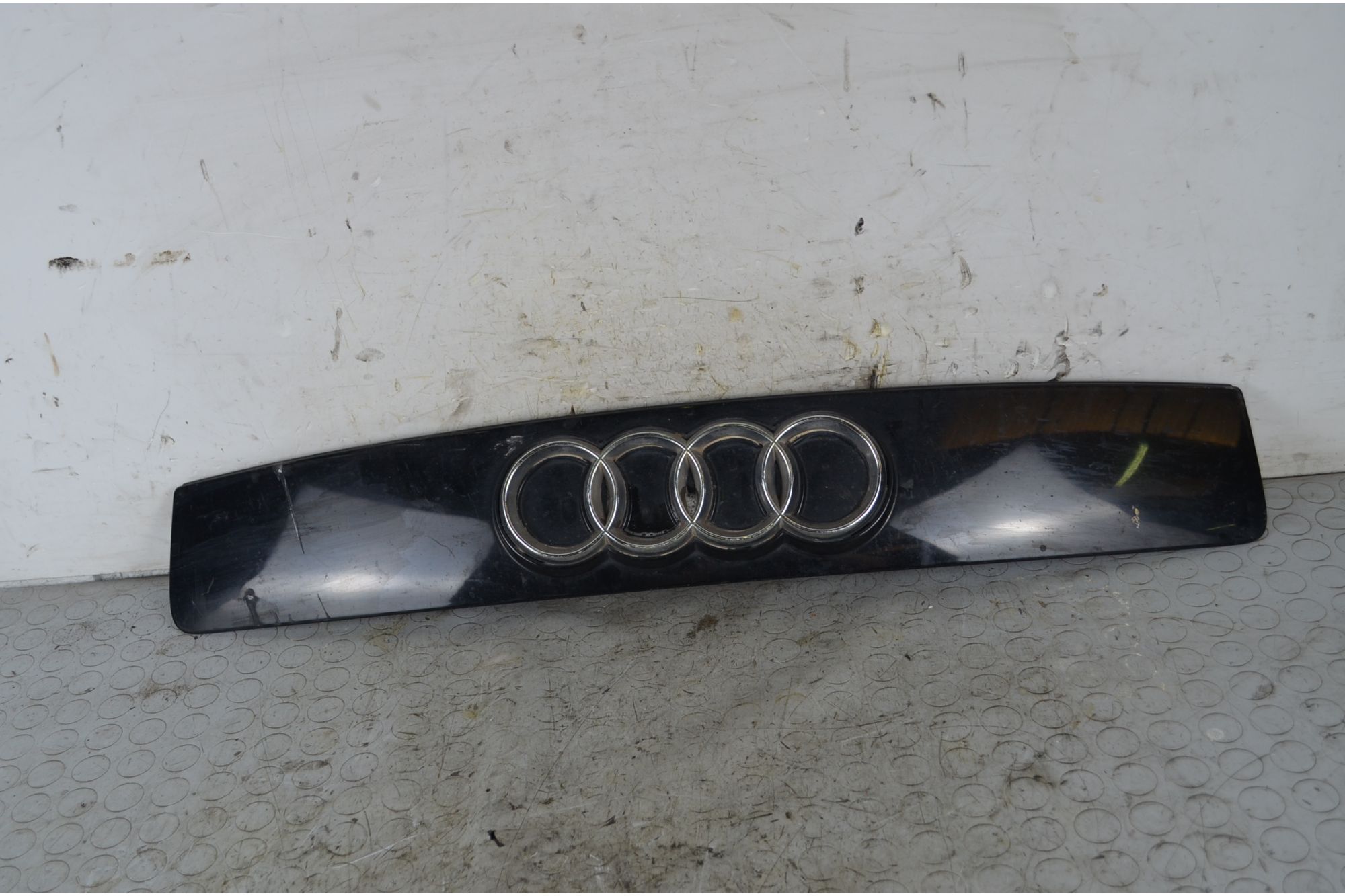 Griglia Paraurti Anteriore Audi A2 Dal 1999 al 2005 Cod 8Z0853667CY9B  1751611650724