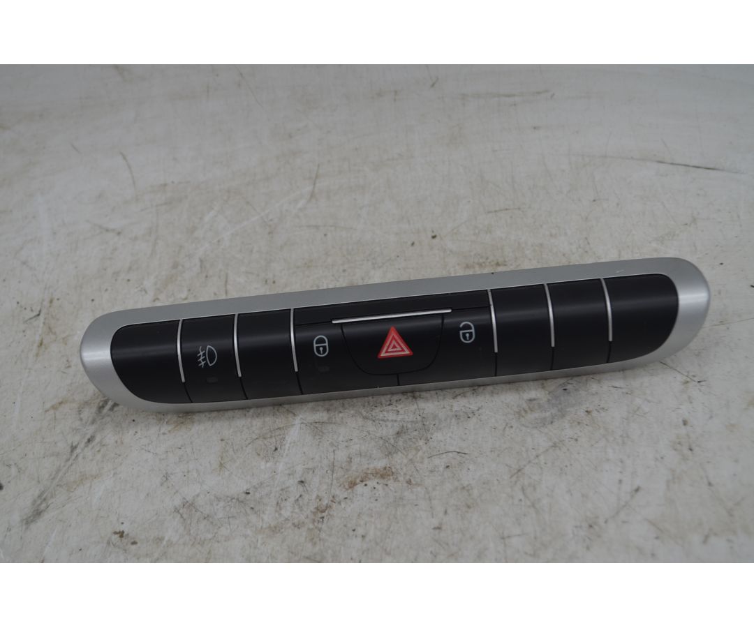Pulsantiera Quattro Frecce Smart ForTwo W451 Dal 2007 al 2014 Cod A4518206710003 1751613098975 Pulsantiera Quattro Frecce Smart ForTwo W451 Dal 2007 al 2014 Cod A4518206710003 1751613098975
