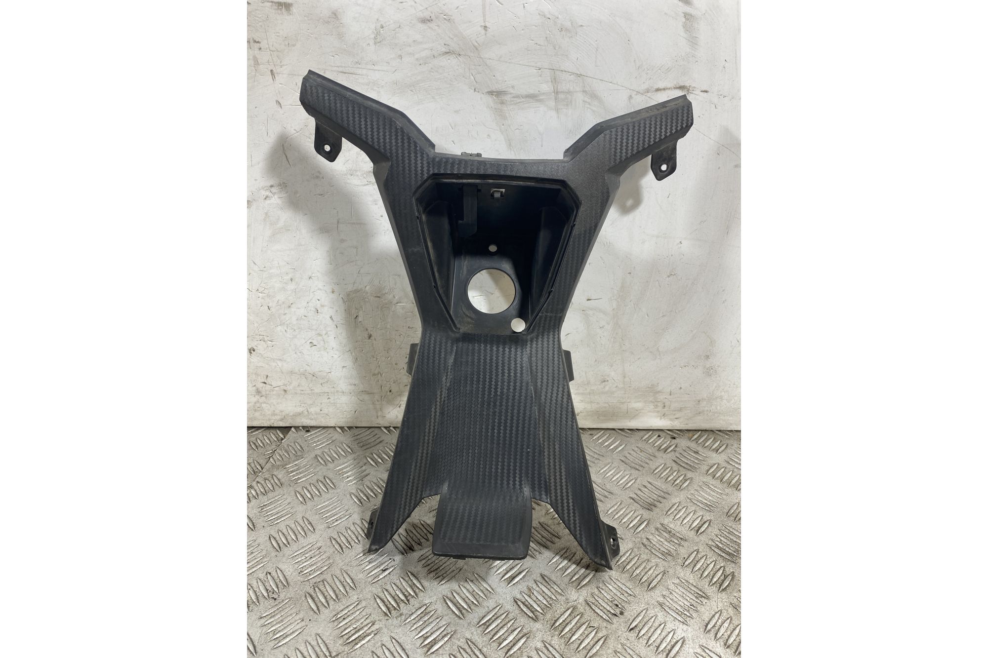 Carena Coperchio Serbatoio Centrale Aprilia SR GT 125 Dal 2022 al 2025 COD 1B008063  1751614173497