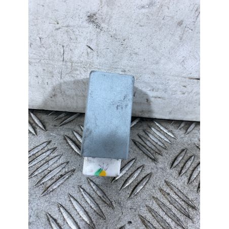 Relè Controllo Indicatori Di Direzione Aprilia SR GT 125 Dal 2022 al 2025 COD 1D003639  1751615633303