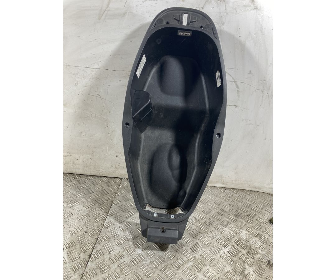 Carena Vano Sottosella Aprilia SR GT 125 Dal 2022 al 2025 1751618629198 Carena Vano Sottosella Aprilia SR GT 125 Dal 2022 al 2025 1751618629198